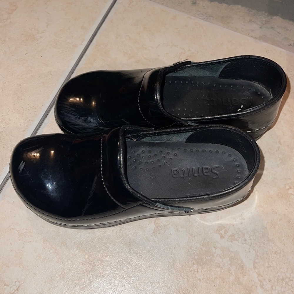 Patent leather sanitas little kids youth clogs